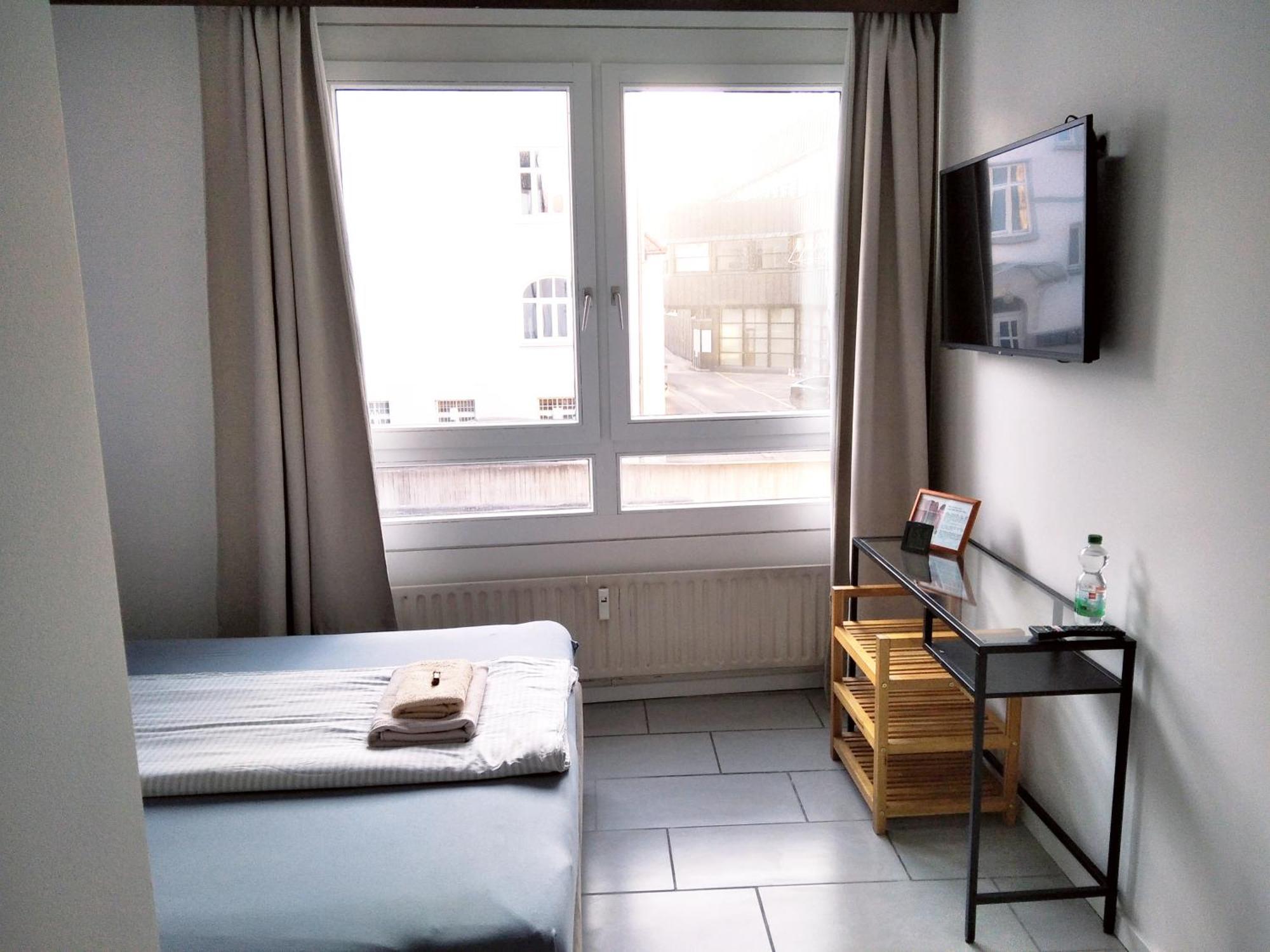 Sroom 118 And 119 In Center Reutlingen Luaran gambar