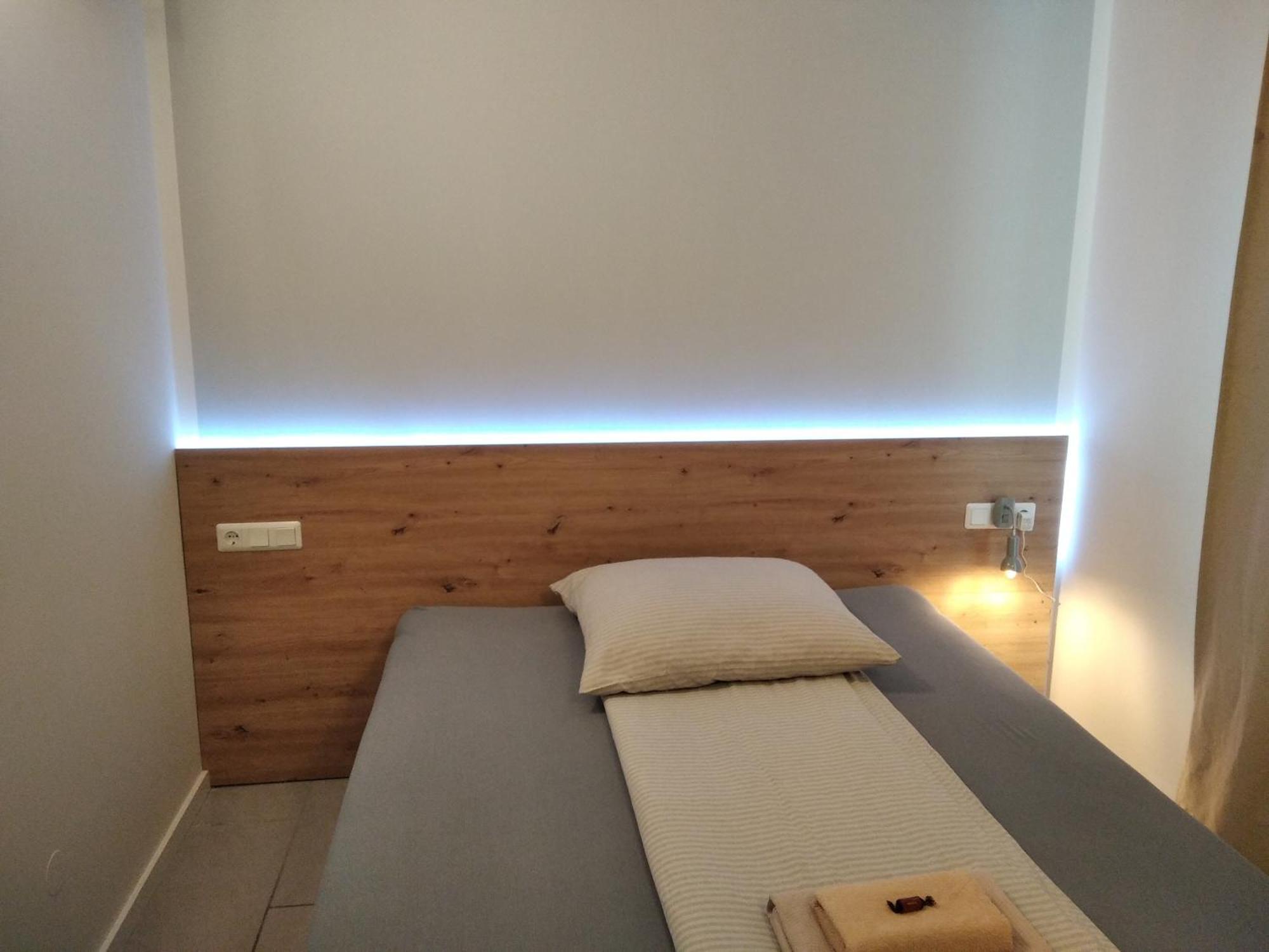 Sroom 118 And 119 In Center Reutlingen Luaran gambar
