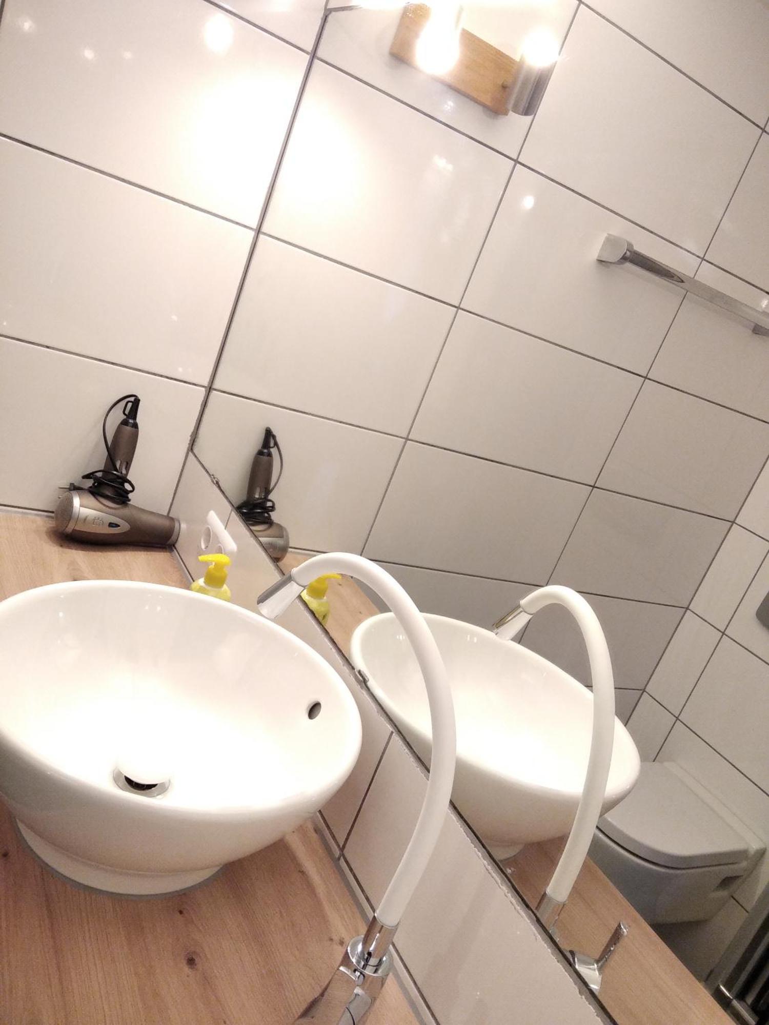 Sroom 118 And 119 In Center Reutlingen Luaran gambar