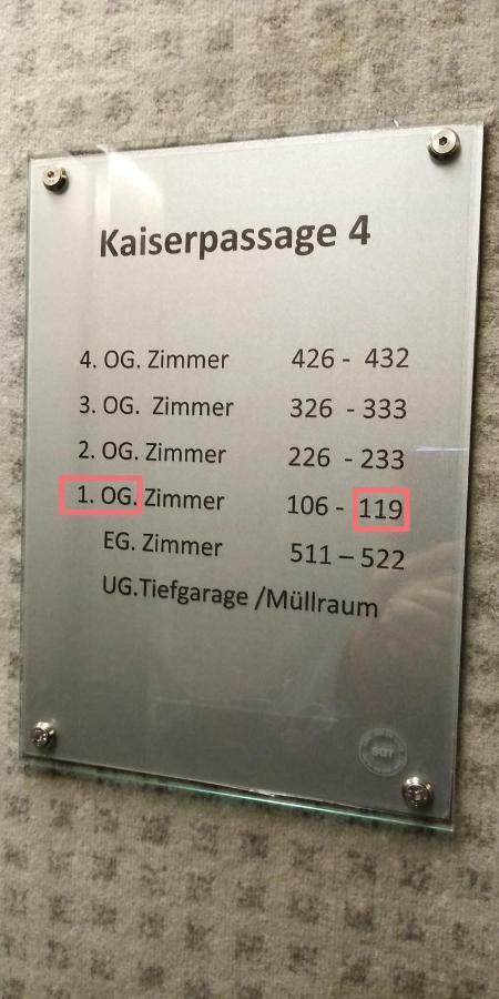 Sroom 118 And 119 In Center Reutlingen Luaran gambar