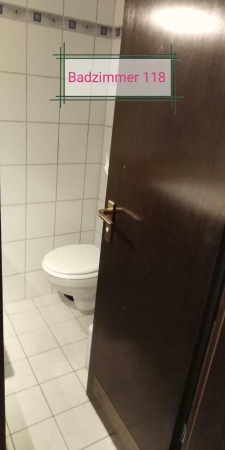 Sroom 118 And 119 In Center Reutlingen Luaran gambar